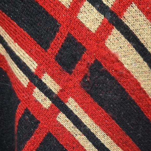 Chico's Red, tan and Black Plaid Poncho , metallic shimmer, round neck. L-XL - Picture 6 of 11